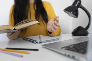 Consejos para estudiar y trabajar: 5 Hábitos Clave